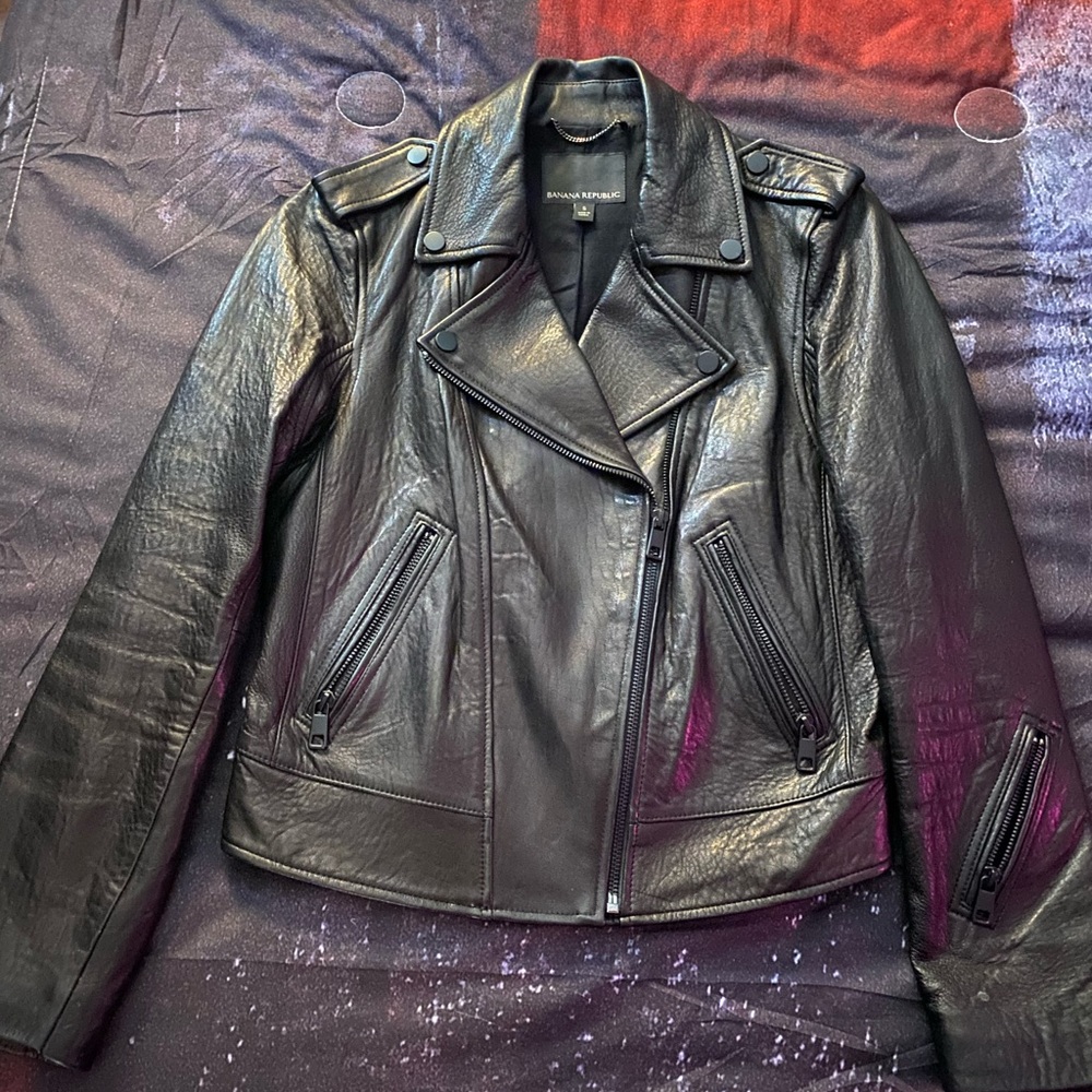 Banana Republic Women’s Leather Jacket